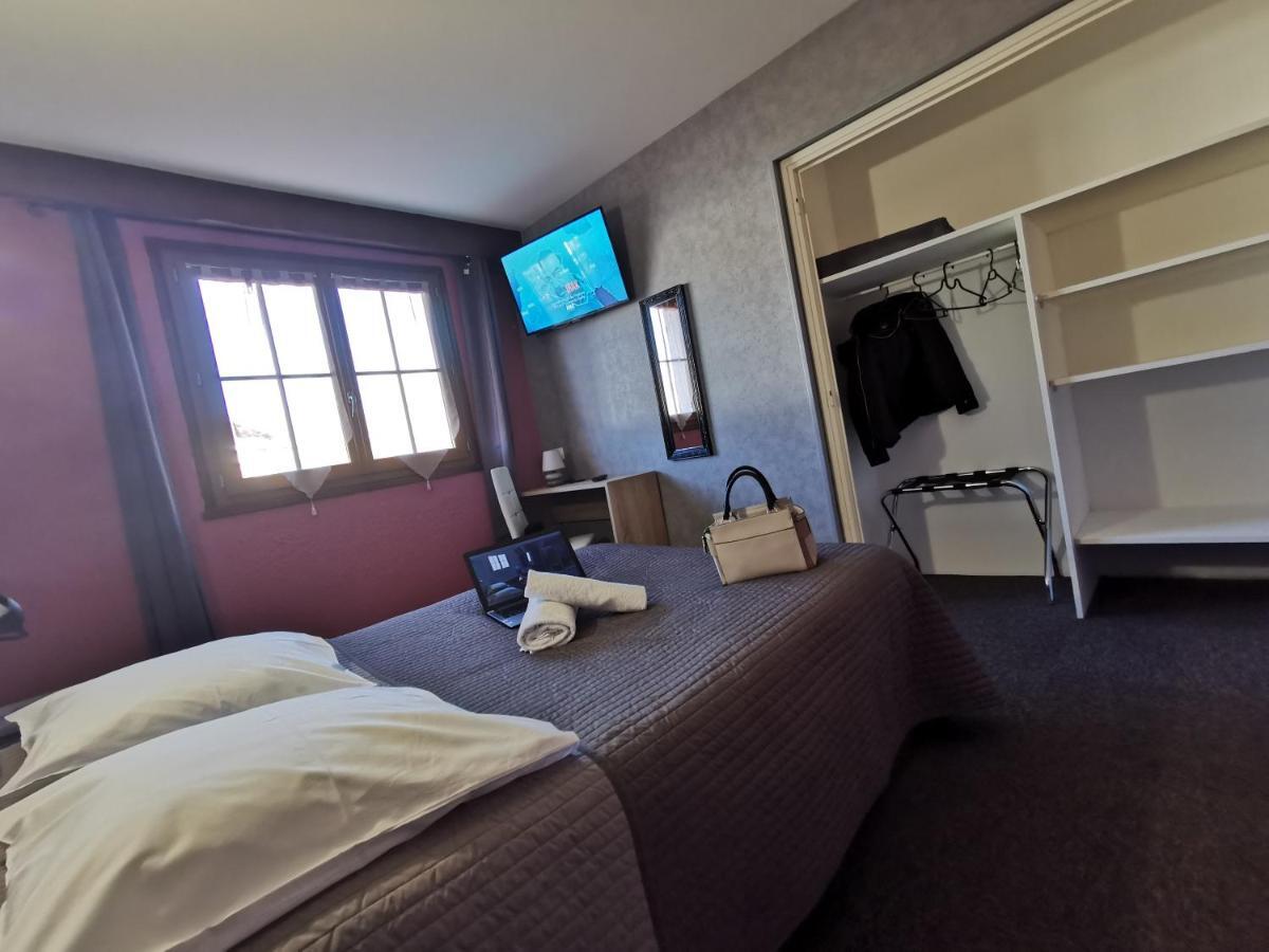 Hotel La Vieille Ferme Les Ancizes-Comps Zewnętrze zdjęcie